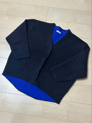 CYNICAL 새상품 W 페이스 배색 니트 자켓