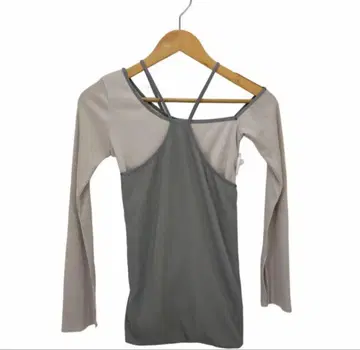 새상품급! 크로스 스트랩 긴팔 상의 그레이