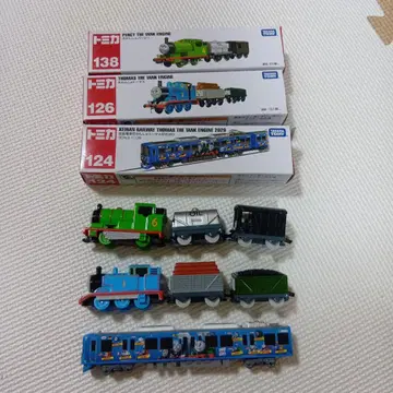 토미카 토마스, 퍼시 3세트