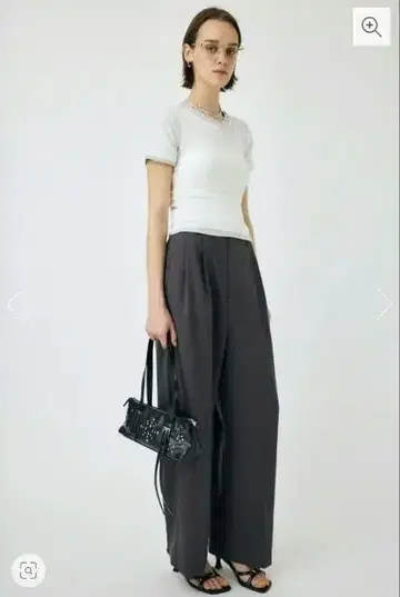 미사용 새상품 MOUSSY 마우지 턱 트라우저 슬랙스 턱 팬츠