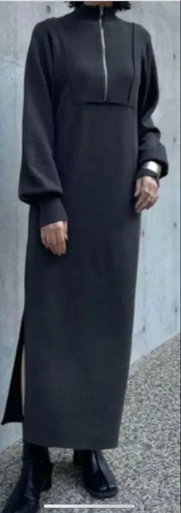 하이넥 니트 원피스 다크 그레이