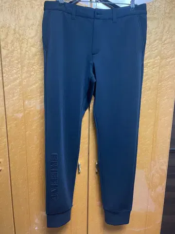 BRIEFING 3D 로고 조거 팬츠 블랙