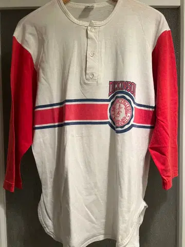 DICKINSON 로고 7부 소매 티셔츠