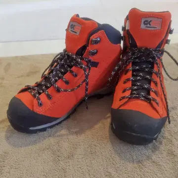 캐러밴 오렌지 하이컷 트레킹 슈즈 등산용