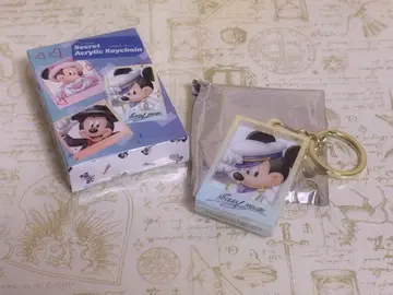 디즈니 스토어 시크릿 아크릴 키체인 미키 1개
