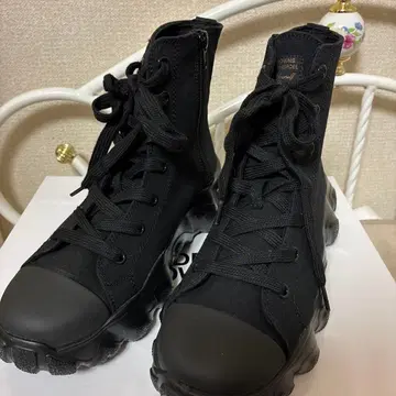 [ 익명 배송 ] 로데오 크라운 하이컷 스니커즈 23.5cm