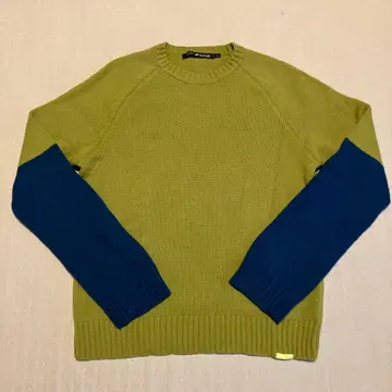 DKNY JEANS 래글런 슬리브 니트