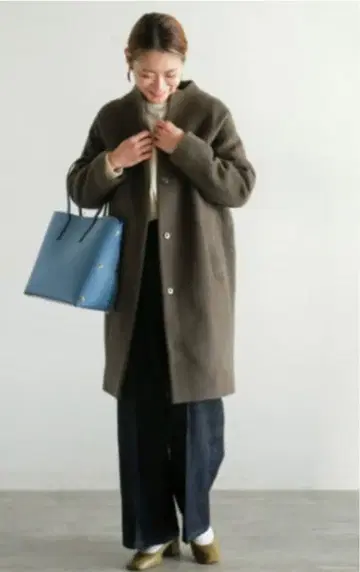 놈브르 임페어 보틀넥 울 코트