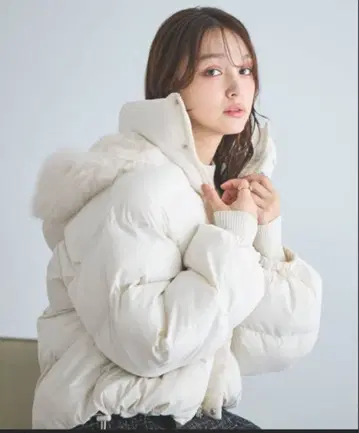 INGNI 화이트 다운 코트 퍼 포함