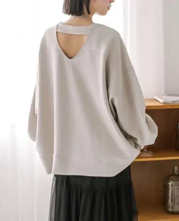 [ mystic ] 미스틱 백산 풀오버 베이지 프리 사이즈