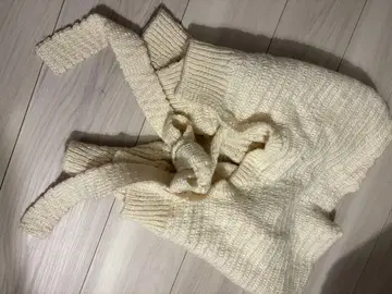 아이보리 크롭 니트 스웨터 긴팔