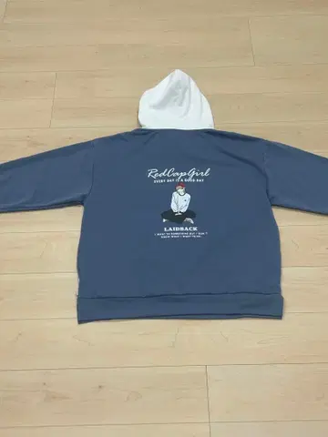 RedCapGirl 네이비 후드티