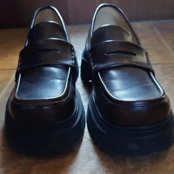 MOUSSY PLATFORM 로퍼