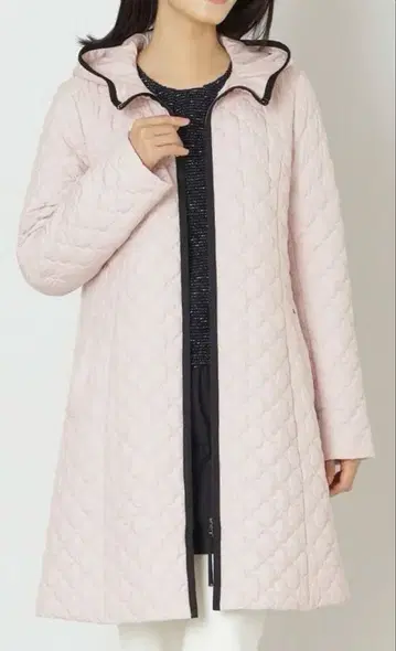 완판템 택 포함 미사용 새상품 tobechic 빅 사이즈 44 퀼팅 코트