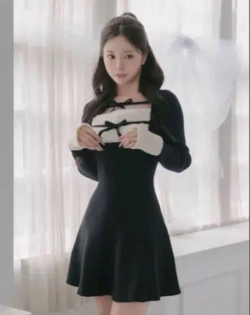 Darich 리본 퍼 플레어 니트 미니 원피스