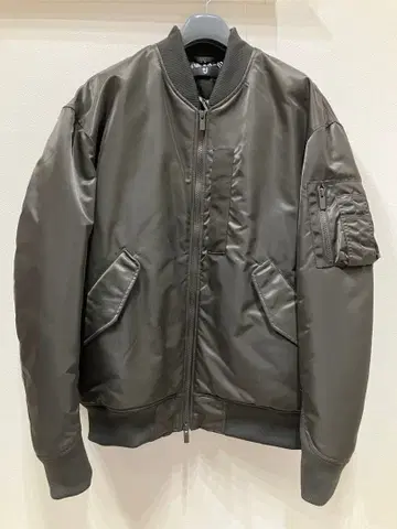 레어 [컨디션 최상] 유니클로+J 다운 자켓 MA-1 카키 L 사이즈