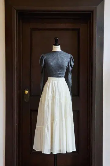 Herlipto 볼륨 슬리브 립 니트 탑