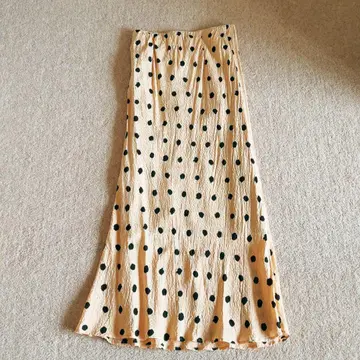 베이지 블랙 도트 롱 스커트