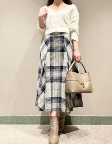 스나이델 로빙 체크 미디 스커트