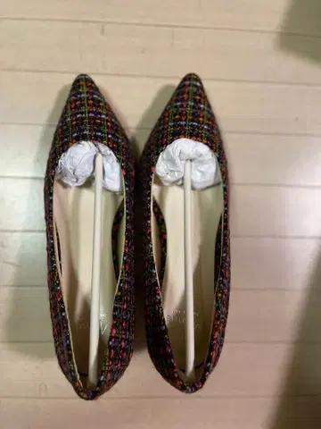 Menue 멀티 컬러 트위드 펌프스 23cm, 미사용 새상품