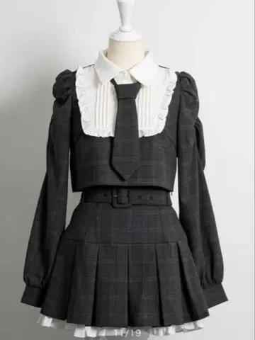 pium 셋업 넥타이 포함 스퀘어 프릴 긴팔 상의 미니 스커트