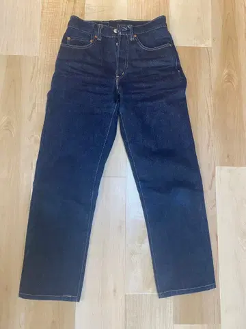 다크 블루 스트레이트 레그 데님 (여성용) 사이즈 27