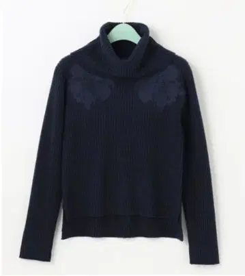 [ 새상품급 ] TOCCA 토카 GERBERA KNIT 터틀넥 니트