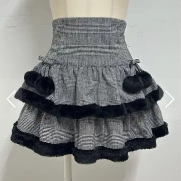 pium 퍼 포함 티어드 미니 스커트 블랙 체크 택 포함