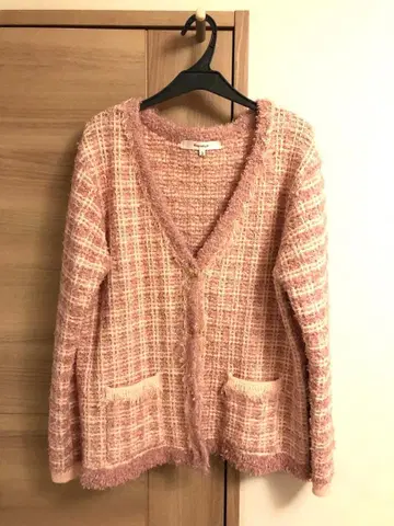리랜드쳐 트위드 가디건 시착만 한 상품 핑크