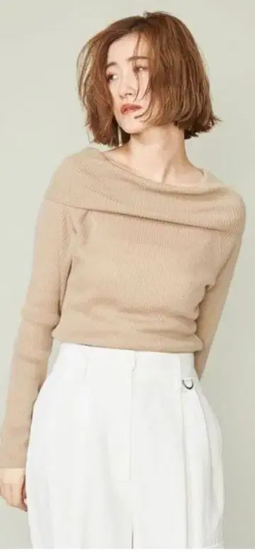 완판템! conte 리브 오프숄더 니트 베이지