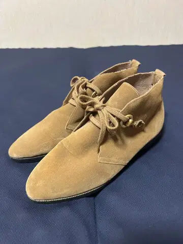 베이지 스웨이드 숏부츠