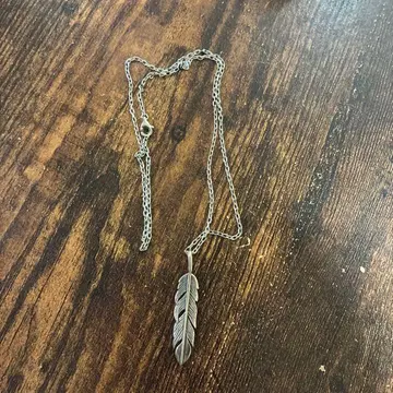 깃털 모티브 목걸이 실버