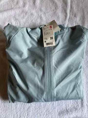 유니클로 M 포켓터블 후드티 블루 새상품 [ 익명 배송 ]