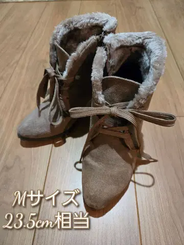 [컨디션 최상] 퍼 포함 레이스업 숏부츠 M 사이즈 23.5cm 상당