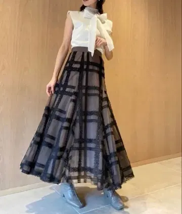 SNIDEL 튤 자수 스커트