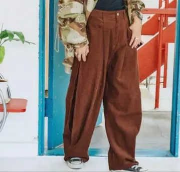 니코앤드 스태프 프로듀스 턱 모레 팬츠 브라운 M