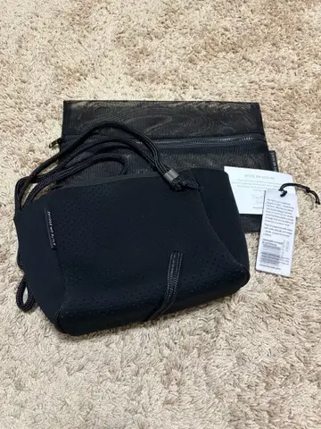 스테이트 오브 이스케이프 숄더 백 블랙