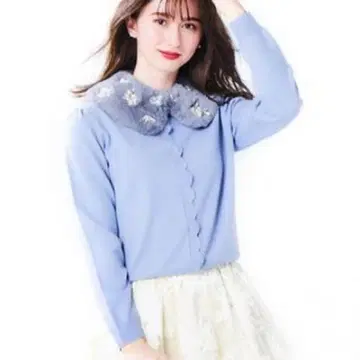 체스티 2WAY 퍼 비쥬 스캘럽 가디건 라이트 블루