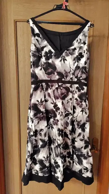 로라 애슐리 롱 원피스 모노톤 꽃무늬 UK12