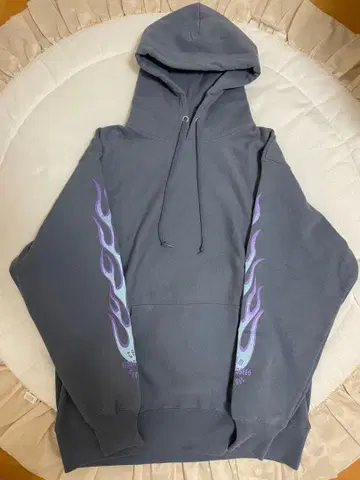 HIDE AND SEEK FLAME 후드티