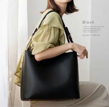 블랙 에코 가죽 토트백 A4 사이즈