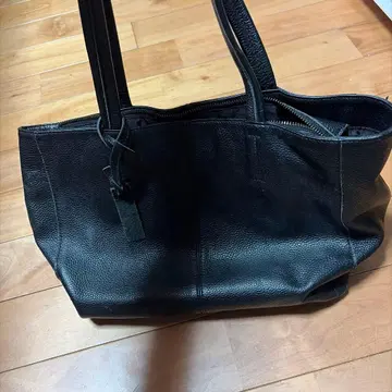블랙 가죽 토트백