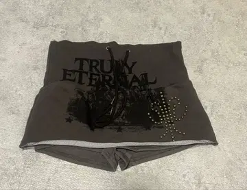 다크 그레이 하이웨스트 숏팬츠