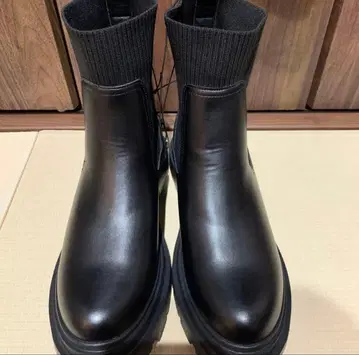 블랙 가죽 사이드 고어 부츠 gu S 사이즈
