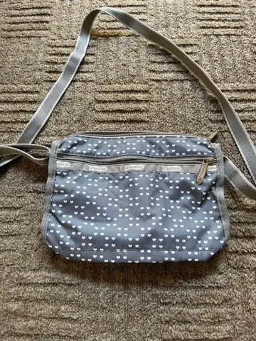 레스포 그레이 하트 무늬 미니 숄더백