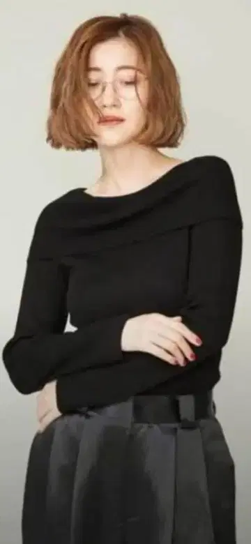 완판템! conte 리브 오프숄더 니트 블랙