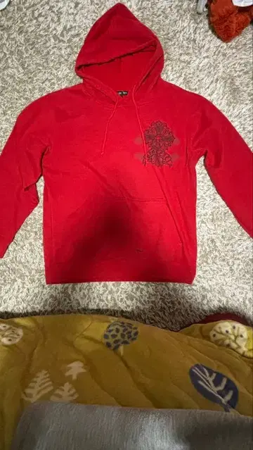 줄리엣 느와르 크로스 후드티