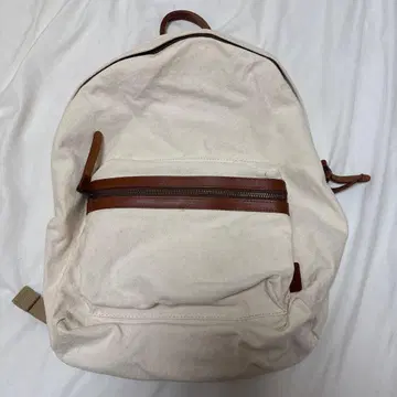 BUTTERO 화이트 백팩