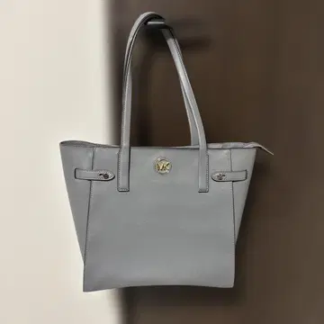 미사용급 Michael Kors 그레이 토트백