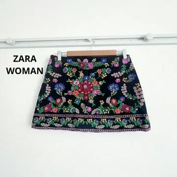 ZARA 꽃무늬 자수 미니 스커트 화려한 무늬 블랙 자라